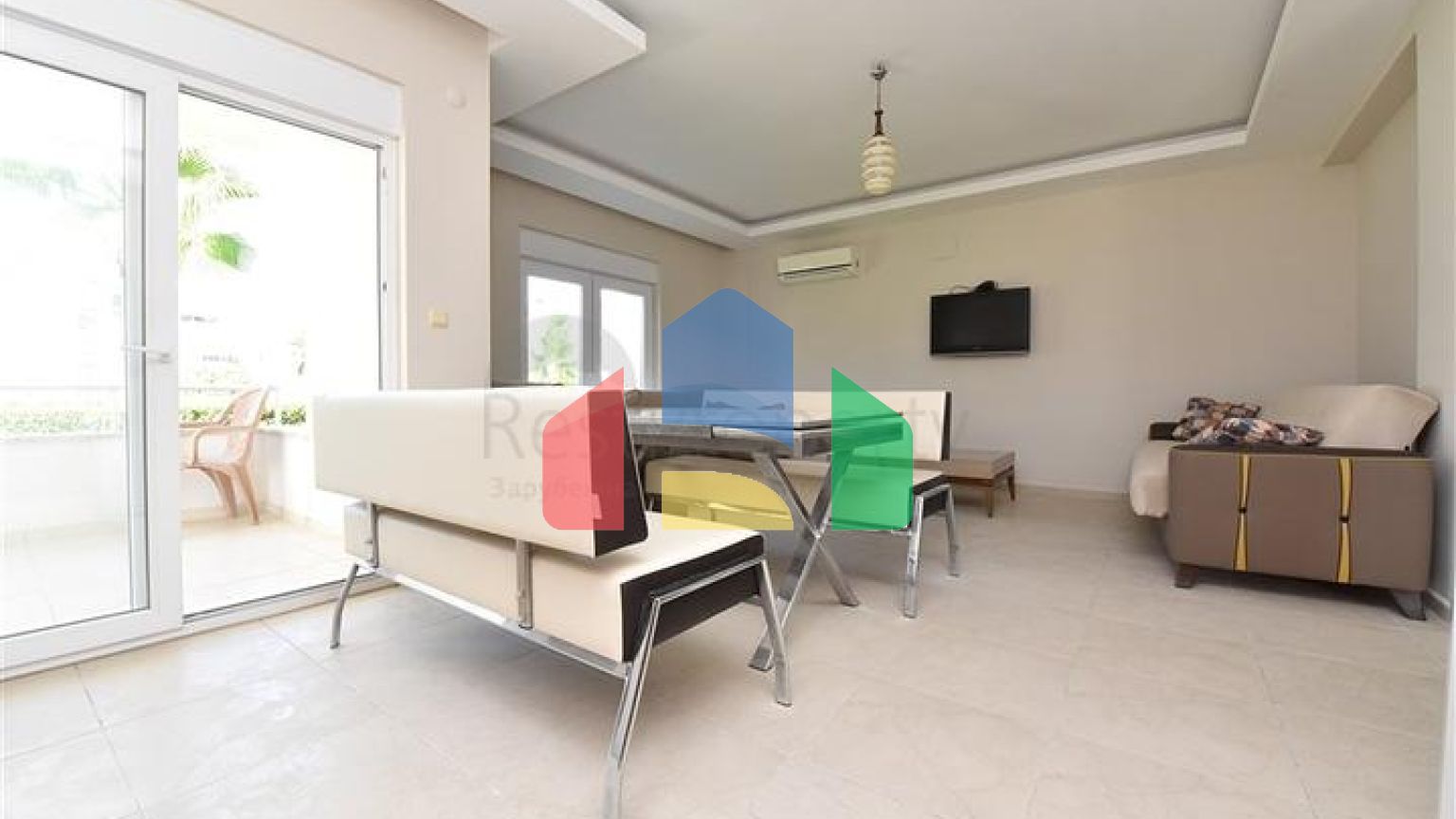 Просторный Дуплекс 3+1 в районе Турклер