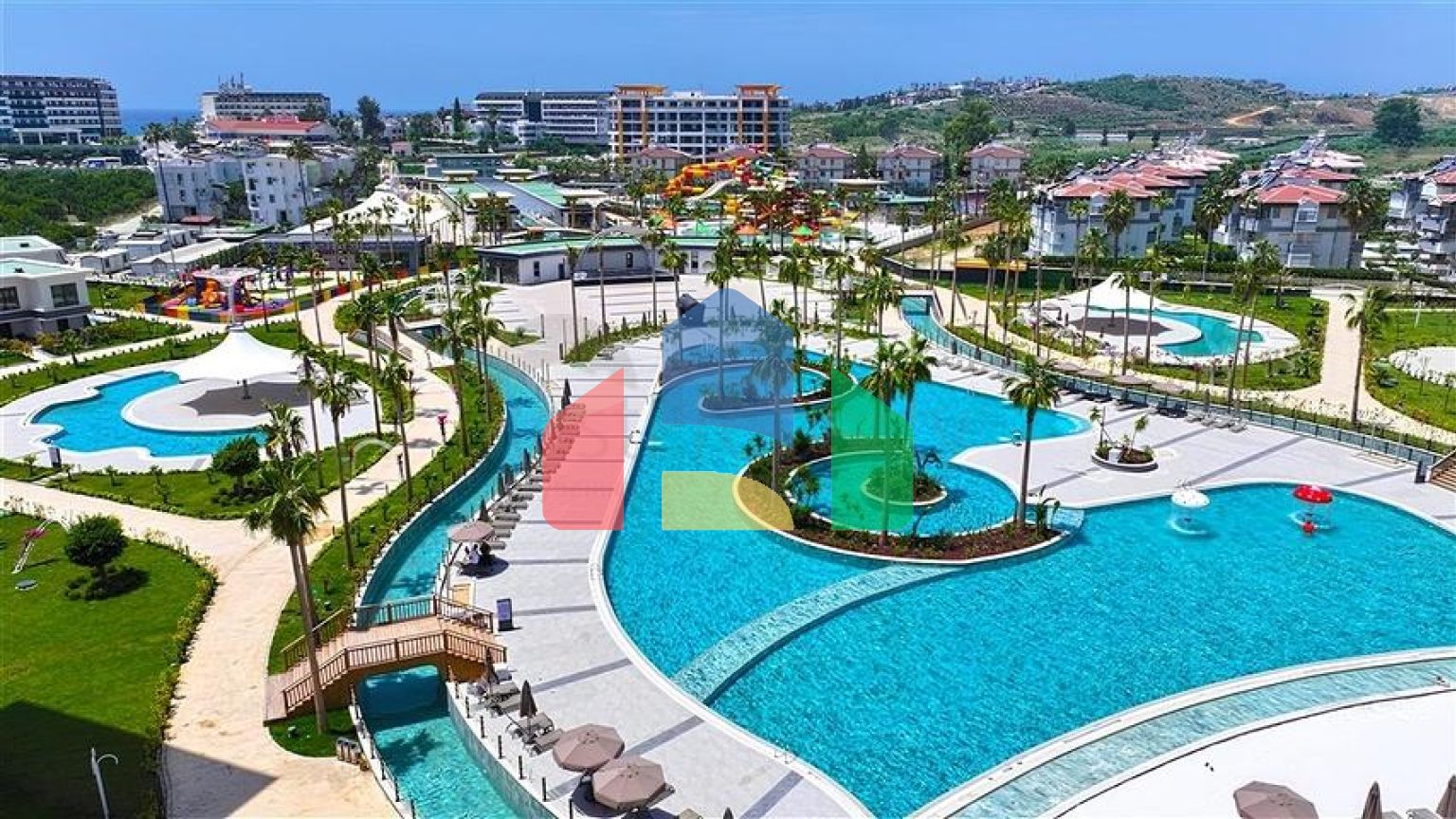 Сучасна квартира 2+1 в новому житловому комплексі біля моря в районі Тюрклер