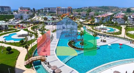 Современная квартира 2+1 в новом жилом комплексе у моря в районе Тюрклер Современная квартира 2+1 в новом жилом комплексе у моря в районе Тюрклер