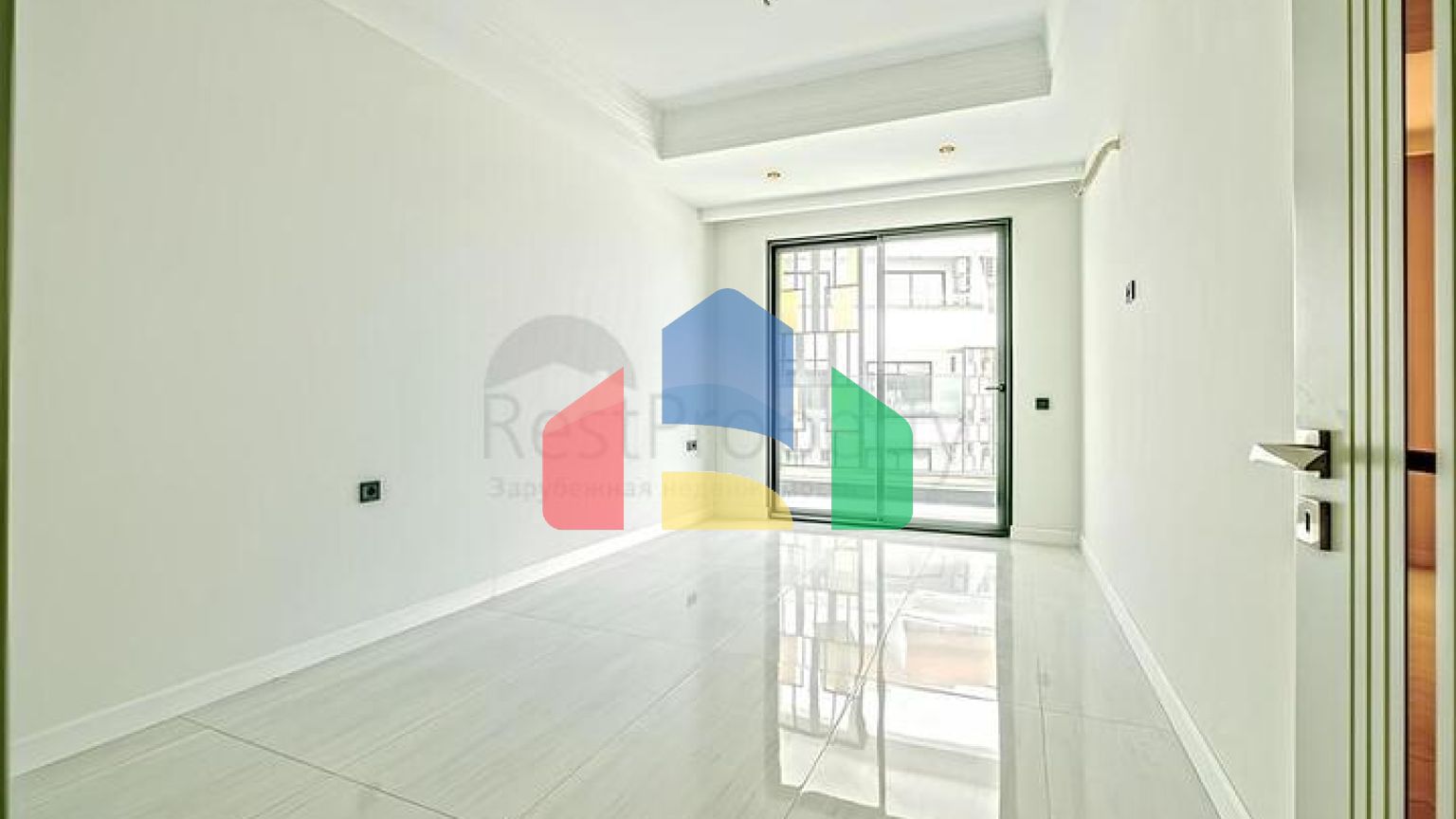 Сучасна квартира 2+1 в новому житловому комплексі біля моря в районі Тюрклер