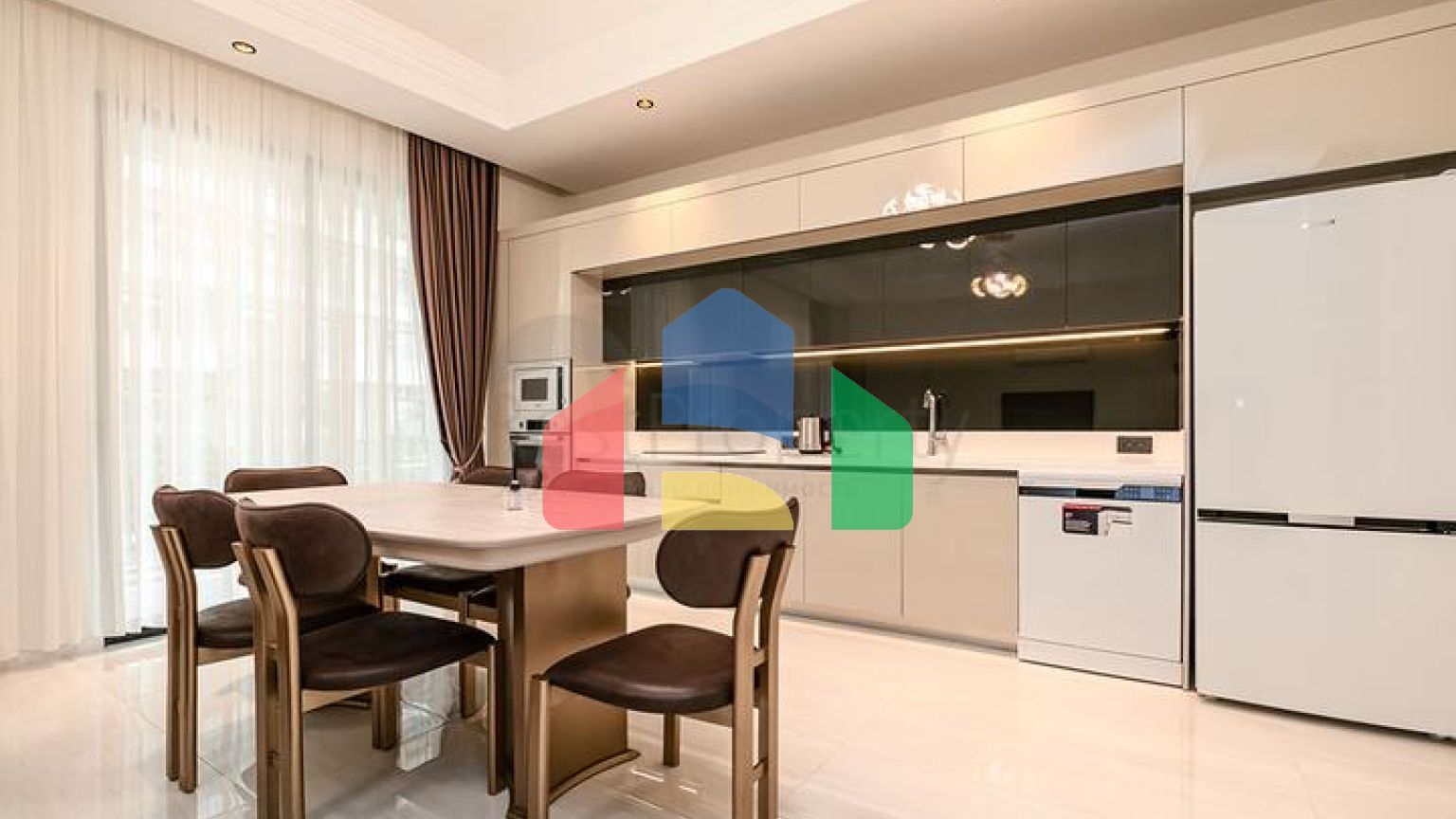 Двухкомнатный садовый дуплекс 2+1 с собственной террасой в районе Тюрклер