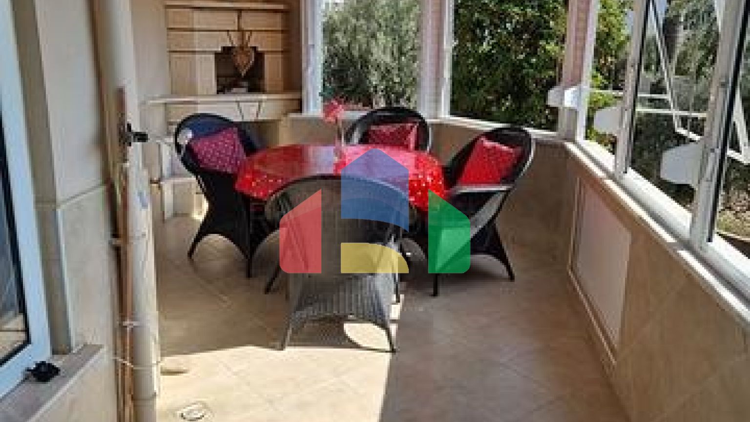 Просторная вилла  3+1 в Паялларе  – комфорт и уют рядом с морем