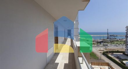 Квартири на першій береговій лінії в районі Ердемлі