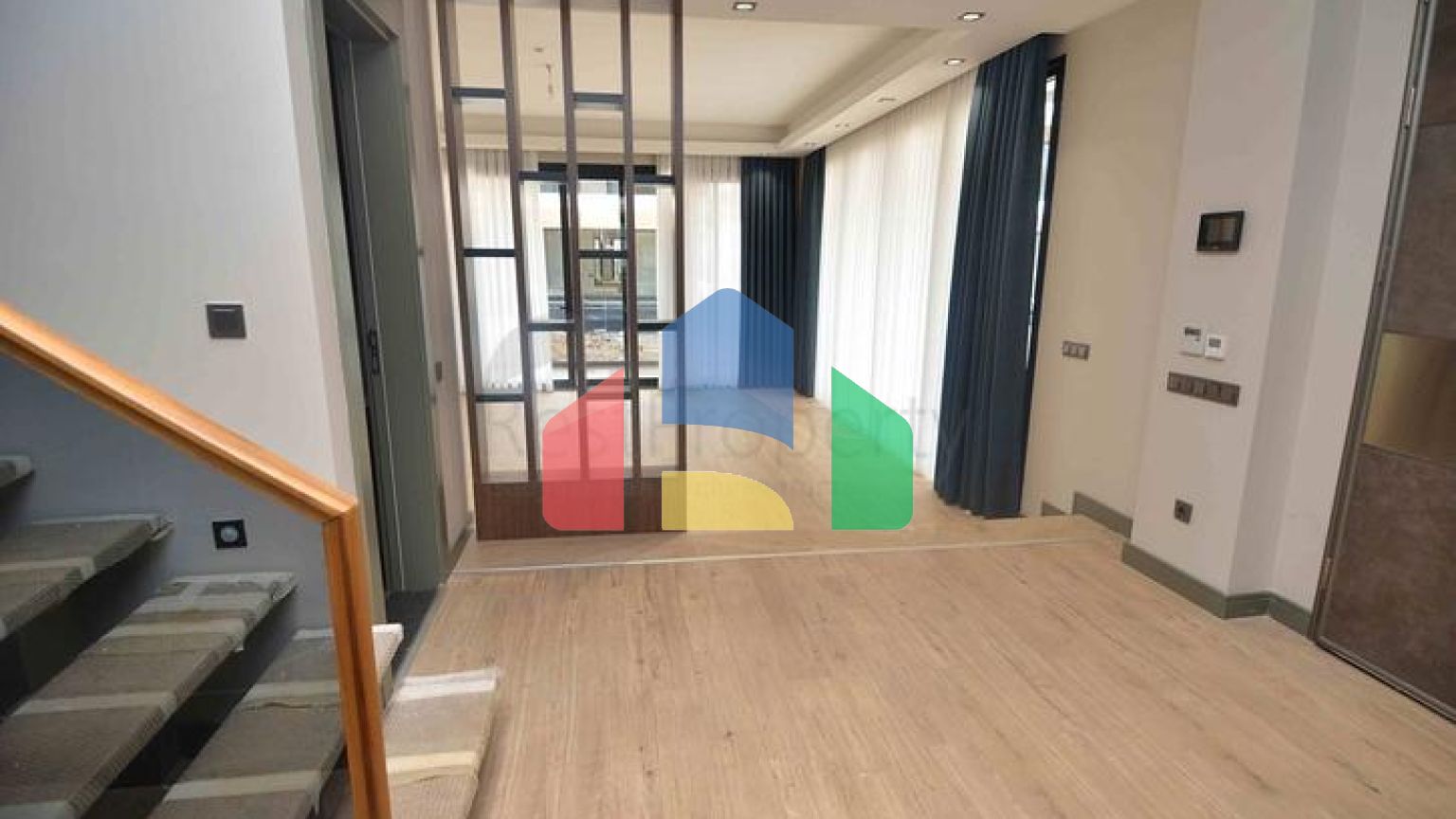 Вілла в комплексі район Дошемеалти-Анталія