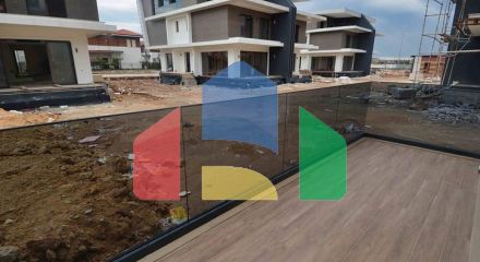 Вілла в комплексі район Дошемеалти-Анталія