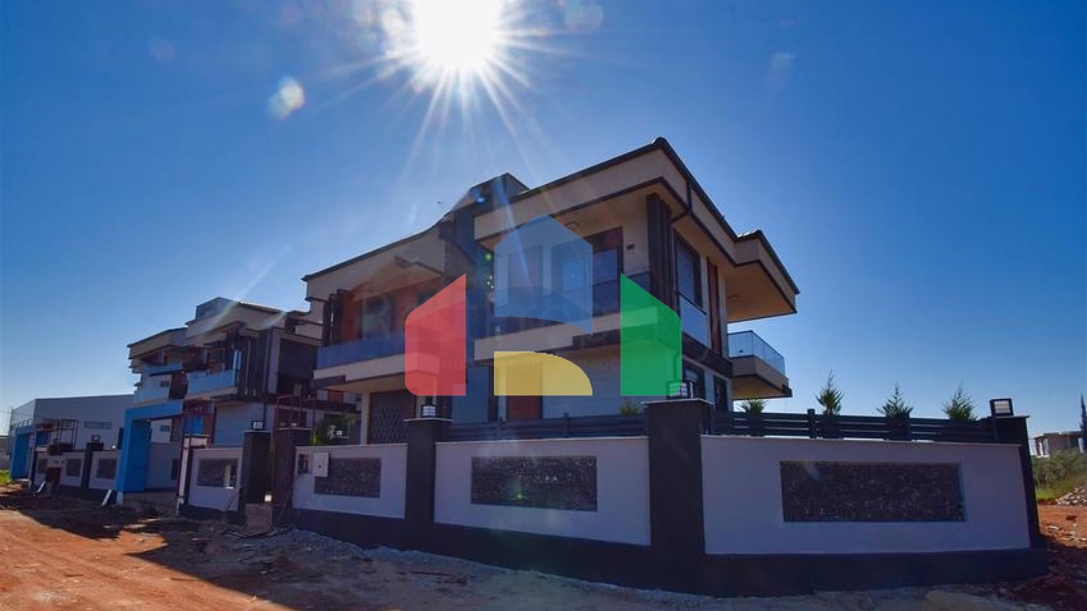 Вілла планування 5 + 1 в районі Дошемеалти - Анталія