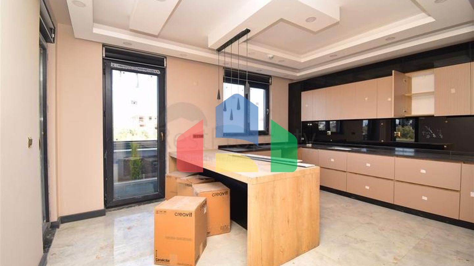 Вілла планування 5 + 1 в районі Дошемеалти - Анталія