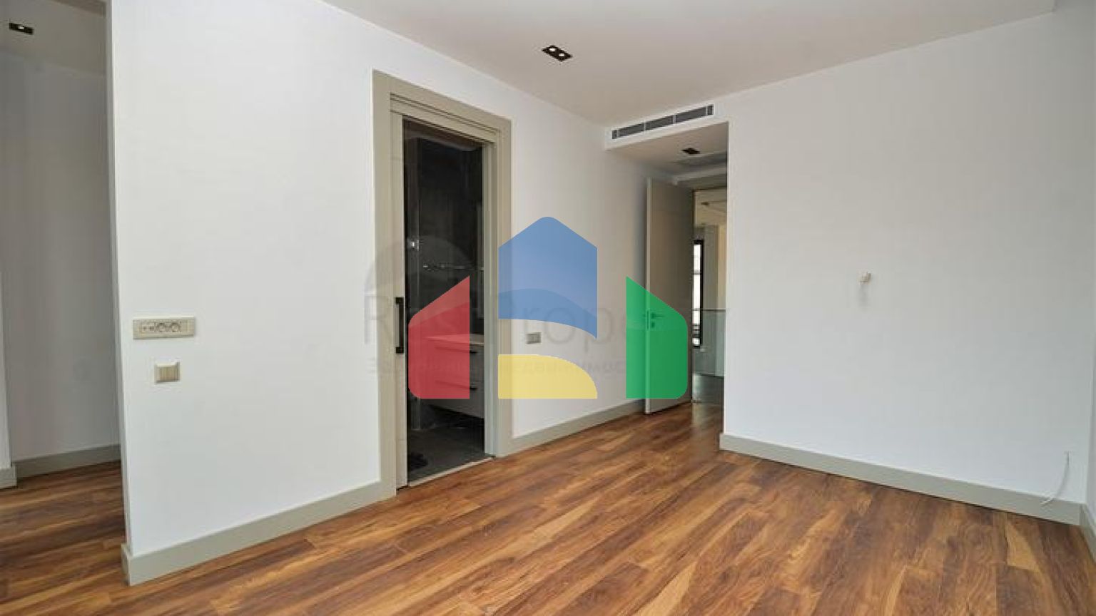 Вилла планировки 4+1 в районе Дошемеалты - Анталия