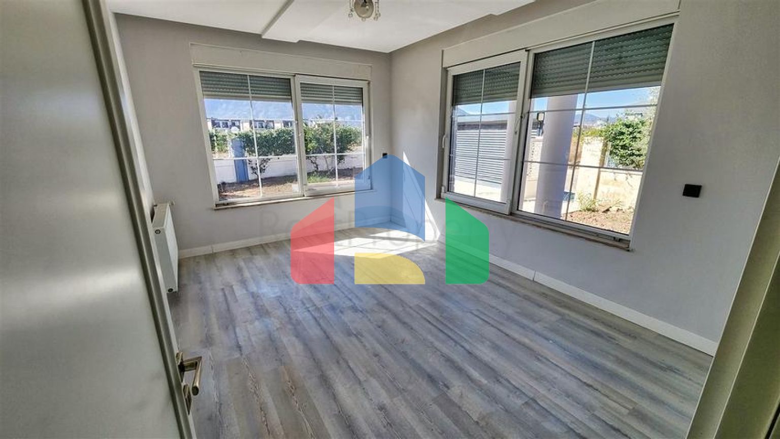 Вилла планировки 5+1 в районе Дошемеалты - Анталия