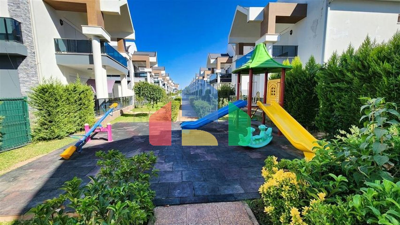 Вилла планировки 5+1 в районе Дошемеалты - Анталия