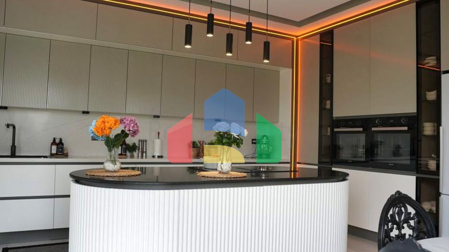 Вілла планування 5 + 1 в районі Дошемеалти - Анталія