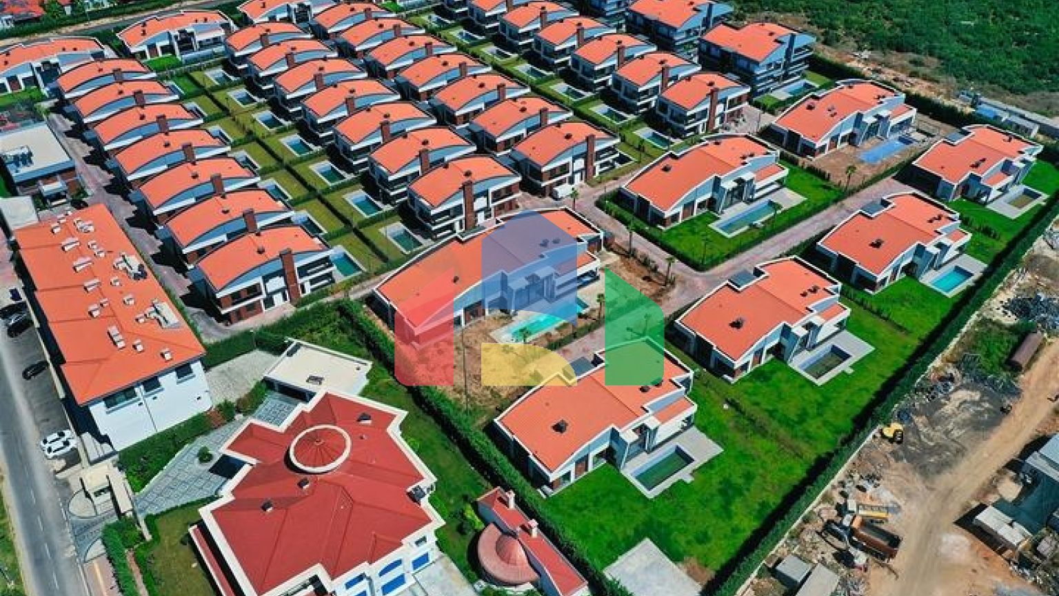 Вілли преміум класу в районі Дошемеалти-Анталія