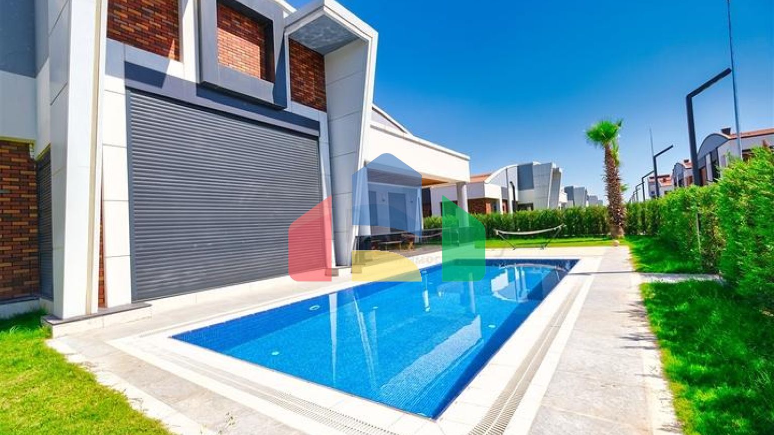 Вілли преміум класу в районі Дошемеалти-Анталія