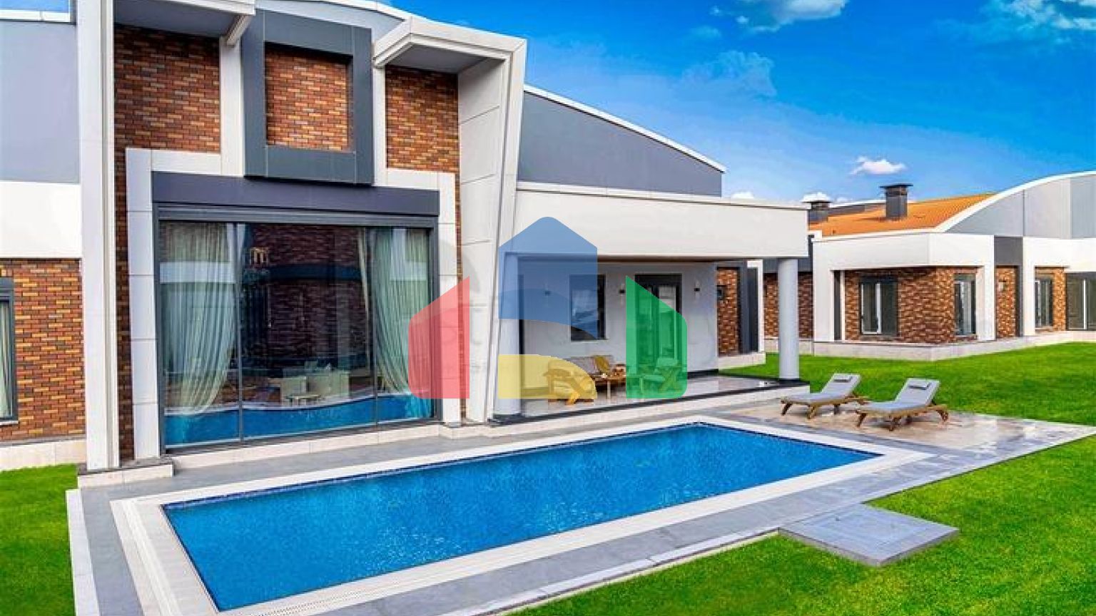 Вілли преміум класу в районі Дошемеалти-Анталія