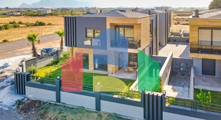 Вілли планування 5 + 1 в районі Дошемеалти - Анталія