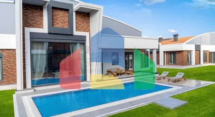 Вілли преміум класу в районі Дошемеалти-Анталія