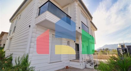 Вилла планировки 5+1 в районе Дошемеалты - Анталия