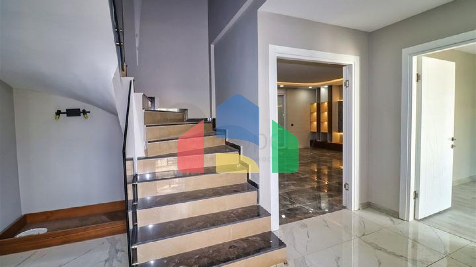 Вилла планировки 5+1 в районе Дошемеалты - Анталия