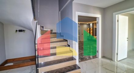 Вилла планировки 5+1 в районе Дошемеалты - Анталия