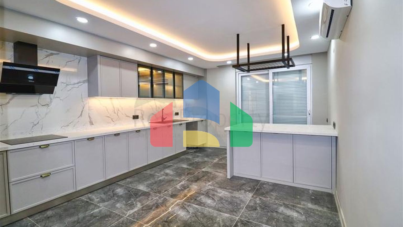 Вилла планировки 5+1 в районе Дошемеалты - Анталия