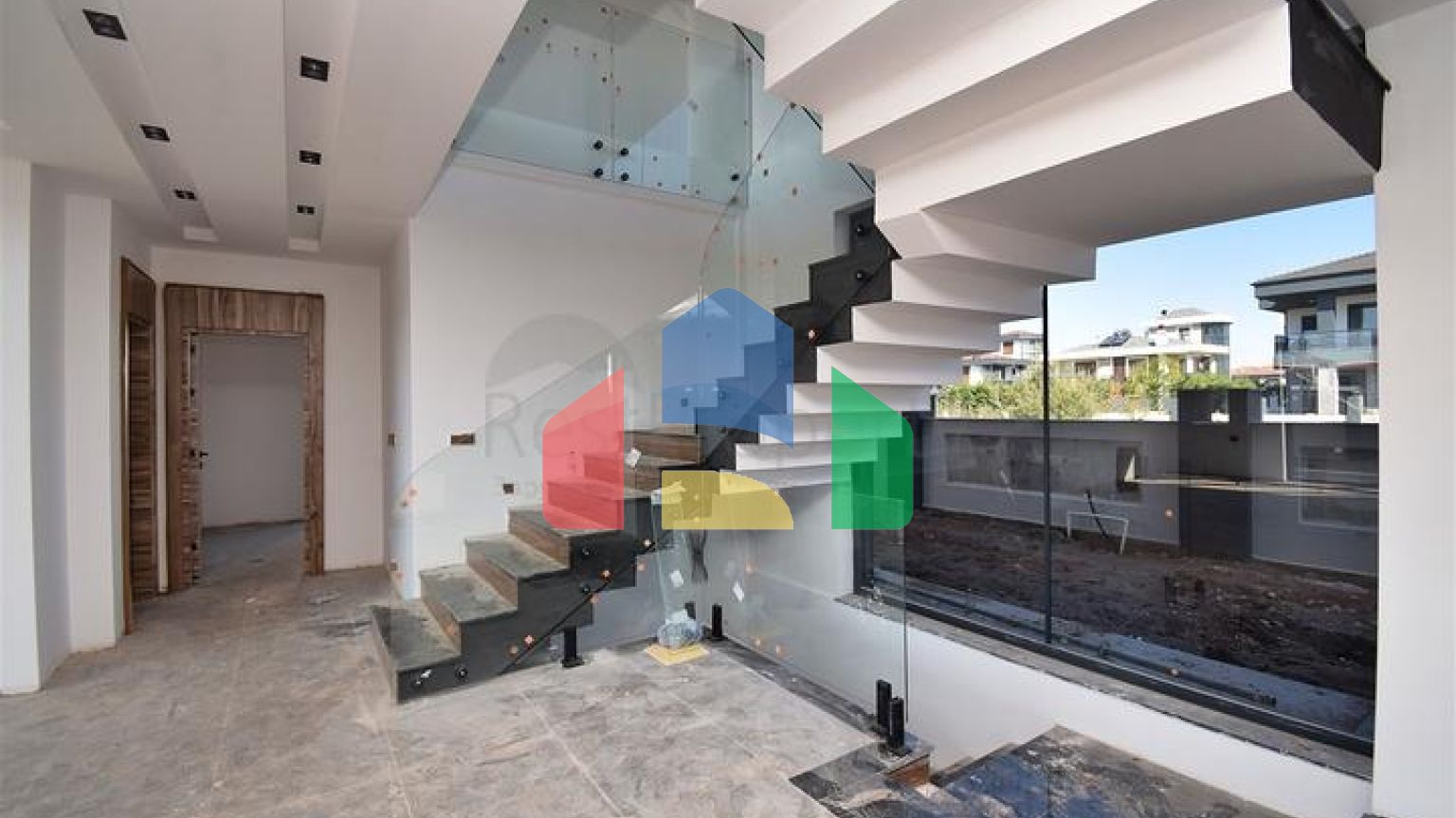 Вілла планування 7 + 1 в районі Дошемеалти - Анталія