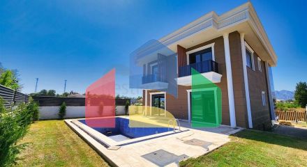 4+1 villa in Doshemealti - Antalya area