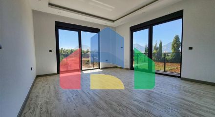 4+1 villa in Doshemealti - Antalya area