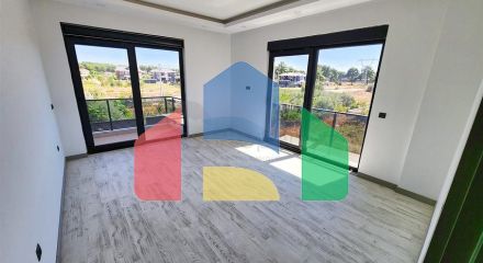 Вілла планування 4 + 1 в районі Дошемеалти - Анталія