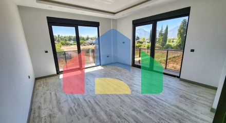 Вілла планування 4 + 1 в районі Дошемеалти - Анталія