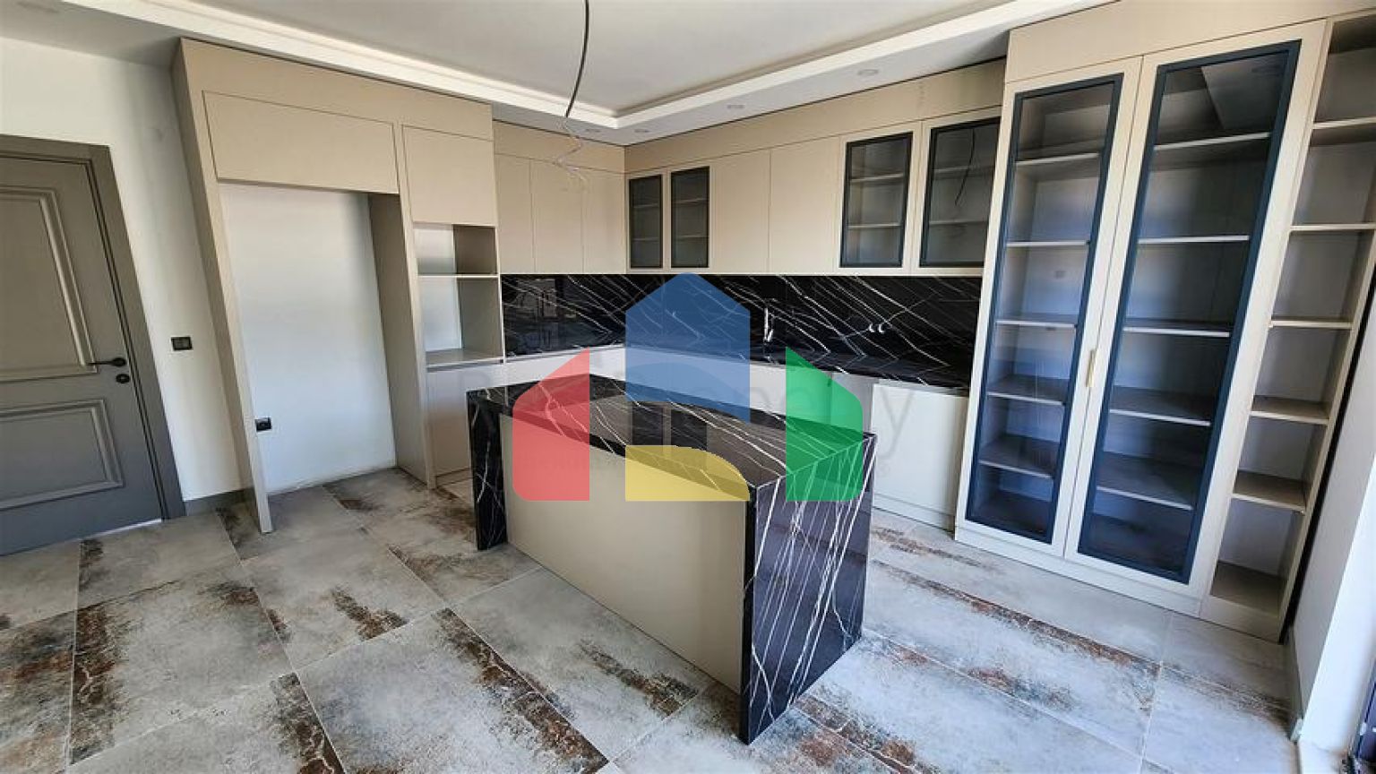 Вілла планування 4 + 1 в районі Дошемеалти - Анталія