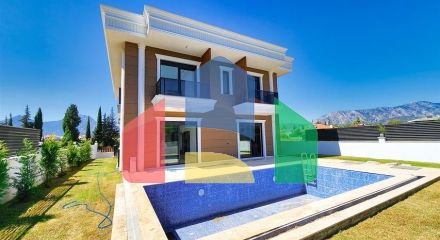 Вілла планування 4 + 1 в районі Дошемеалти - Анталія