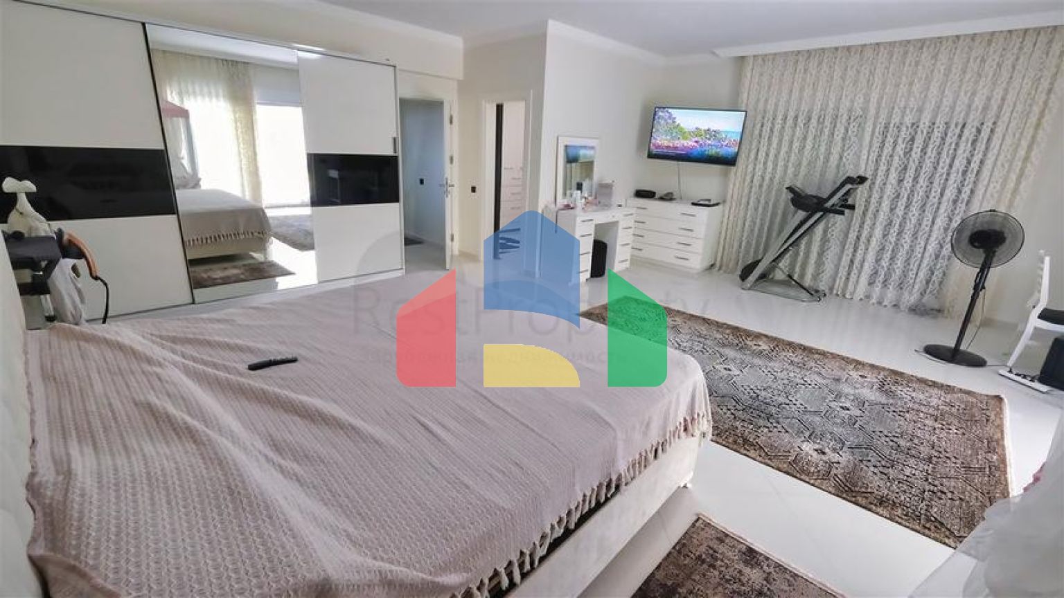 Вілла планування 4 + 1 в районі Дошемеалти - Анталія