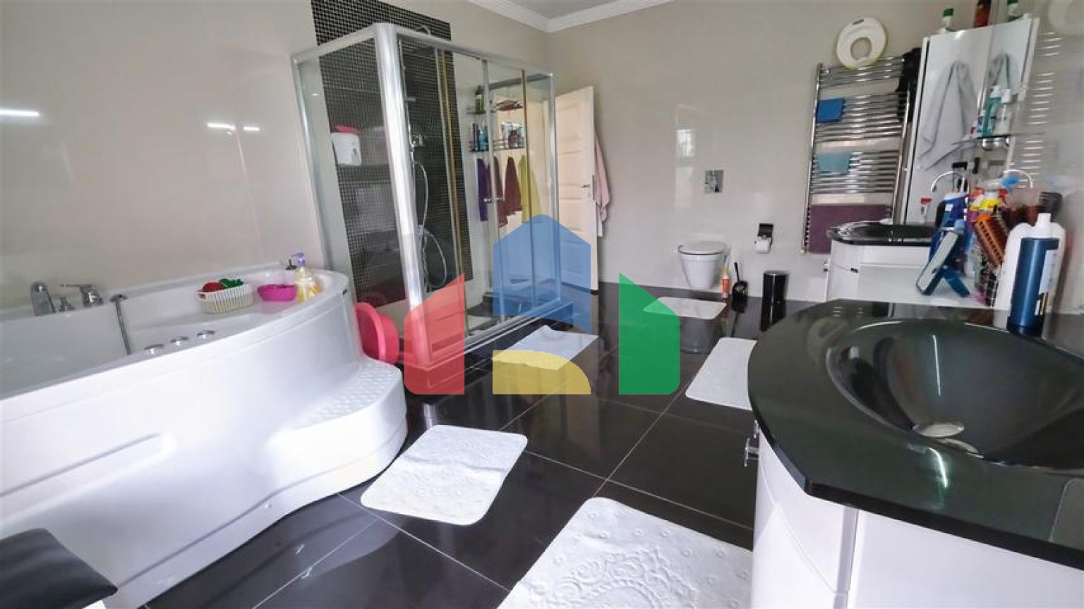 Вілла планування 4 + 1 в районі Дошемеалти - Анталія