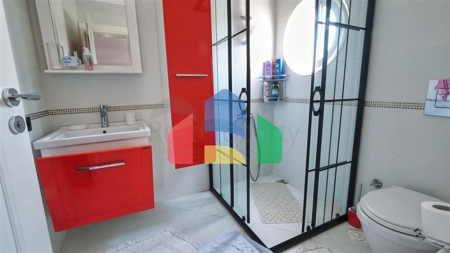 Вілла планування 4 + 1 в районі Дошемеалти - Анталія