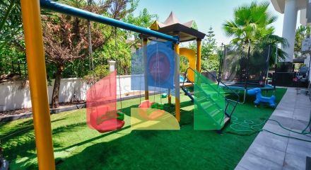 Вілла планування 4 + 1 в районі Дошемеалти - Анталія