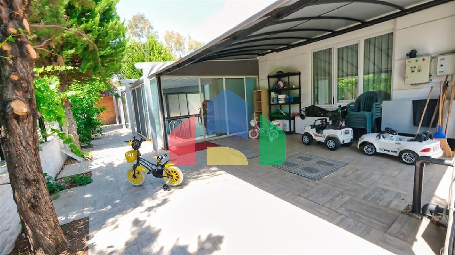 Вілла планування 4 + 1 в районі Дошемеалти - Анталія