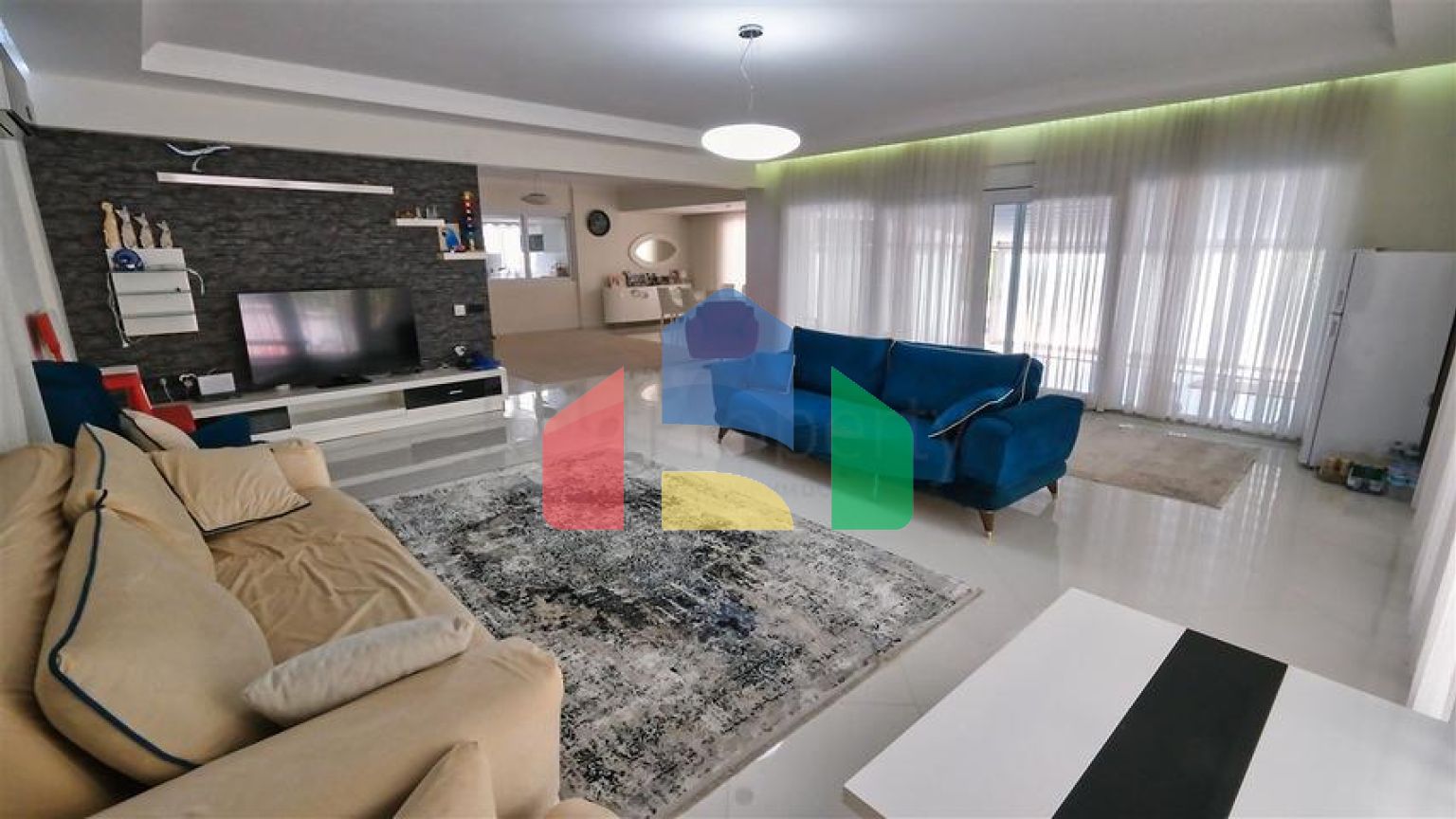 Вілла планування 4 + 1 в районі Дошемеалти - Анталія