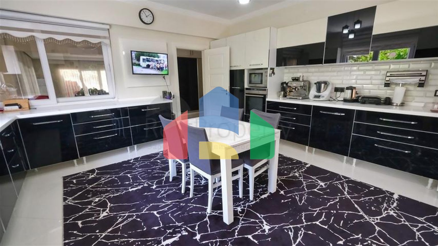 Вілла планування 4 + 1 в районі Дошемеалти - Анталія