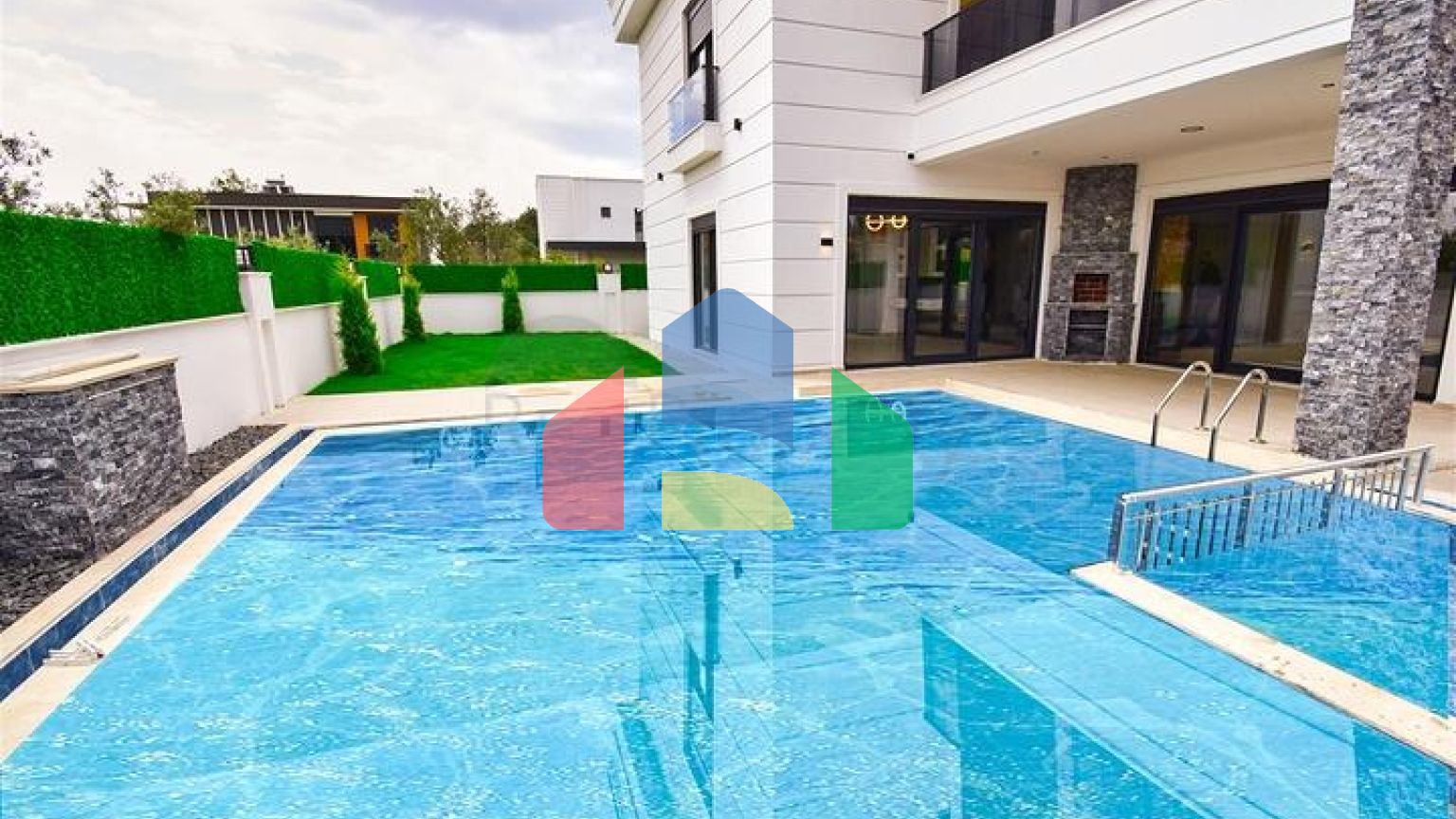 Вилла планировки 5+1 в районе Дошемеалты - Анталия