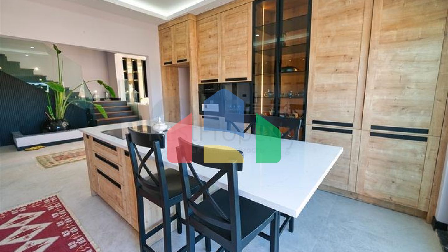 Затишна вілла планування 4 + 1 в районі Дошемеалти - Анталія