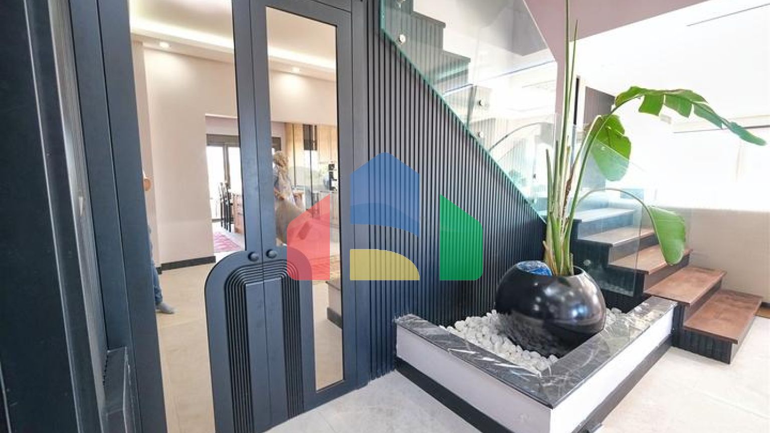 Затишна вілла планування 4 + 1 в районі Дошемеалти - Анталія