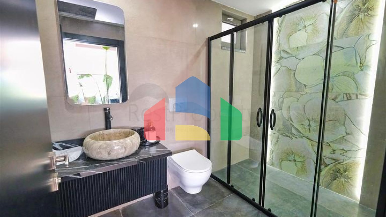 Затишна вілла планування 4 + 1 в районі Дошемеалти - Анталія