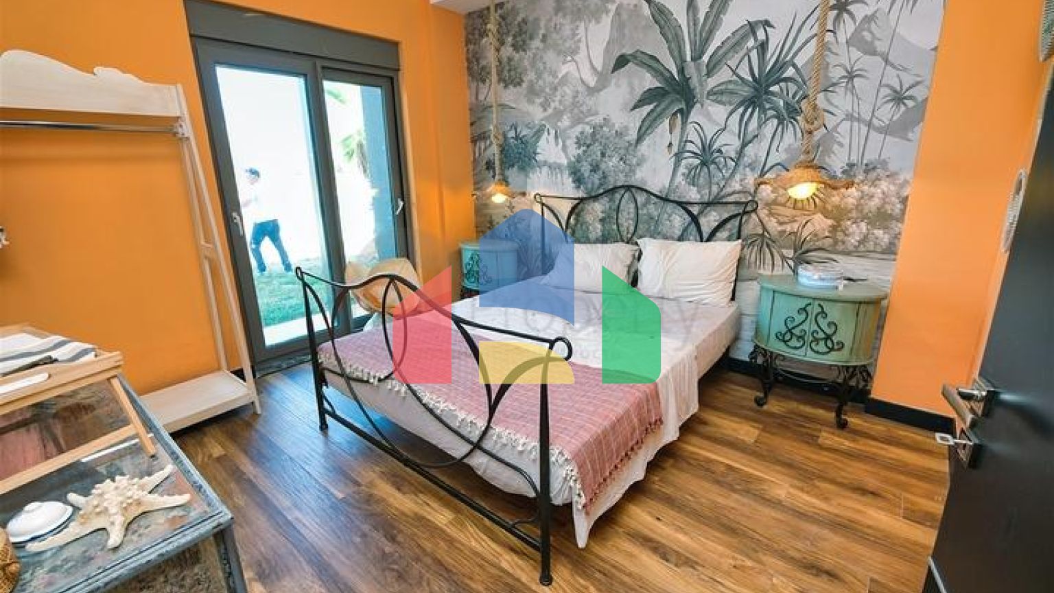 Затишна вілла планування 4 + 1 в районі Дошемеалти - Анталія