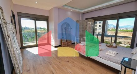 Затишна вілла планування 4 + 1 в районі Дошемеалти - Анталія