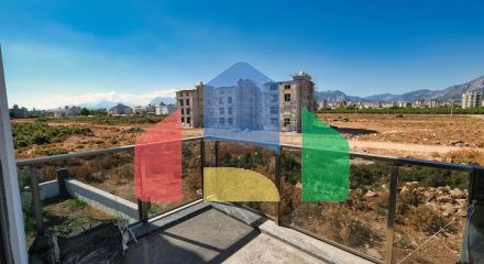 Затишна вілла планування 4 + 1 в районі Дошемеалти - Анталія