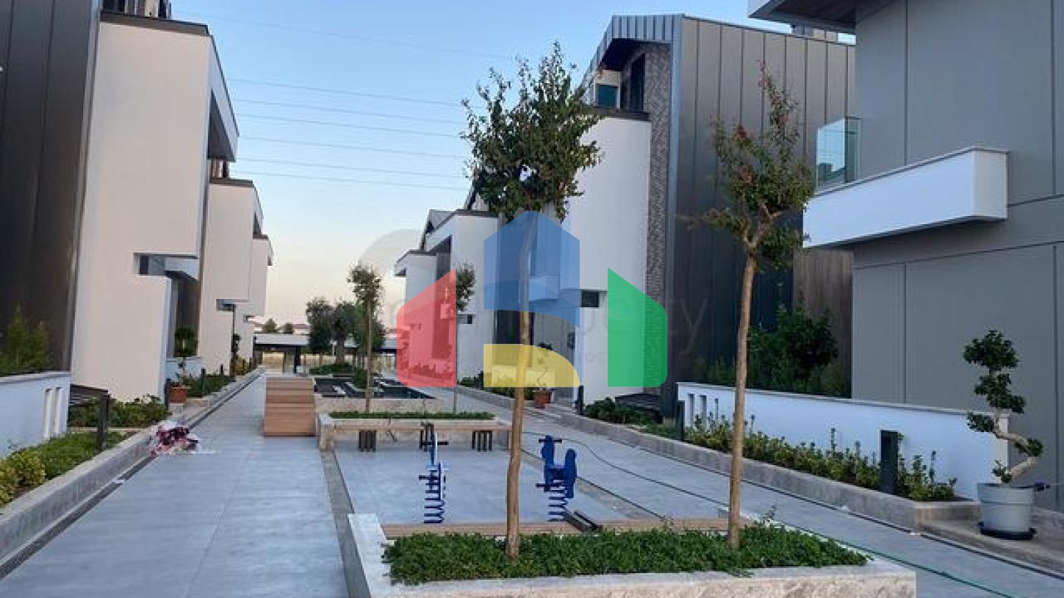 Інвестиційний проект вілл 7 + 1 в районі Дошемеальти Анталья