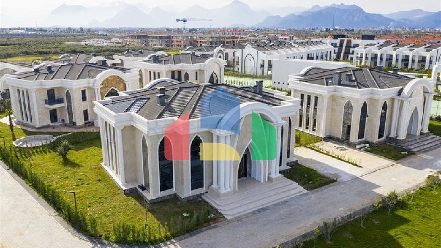 Элитный комплекс вилл в Дошемеальты Анталья