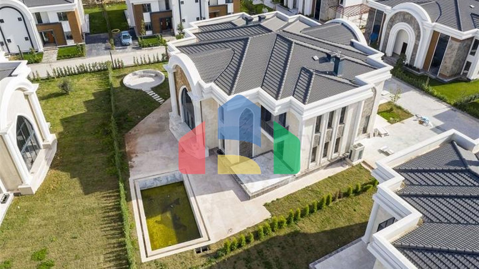 Элитный комплекс вилл в Дошемеальты Анталья