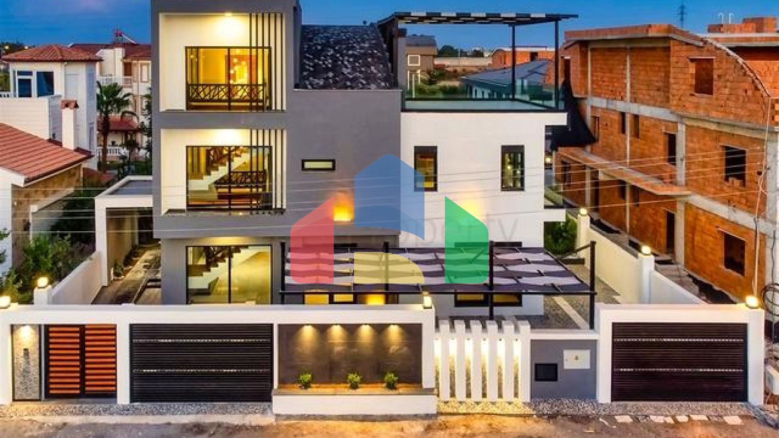 Вилла планировки 6+1 в районе Дошемеалты - Анталия