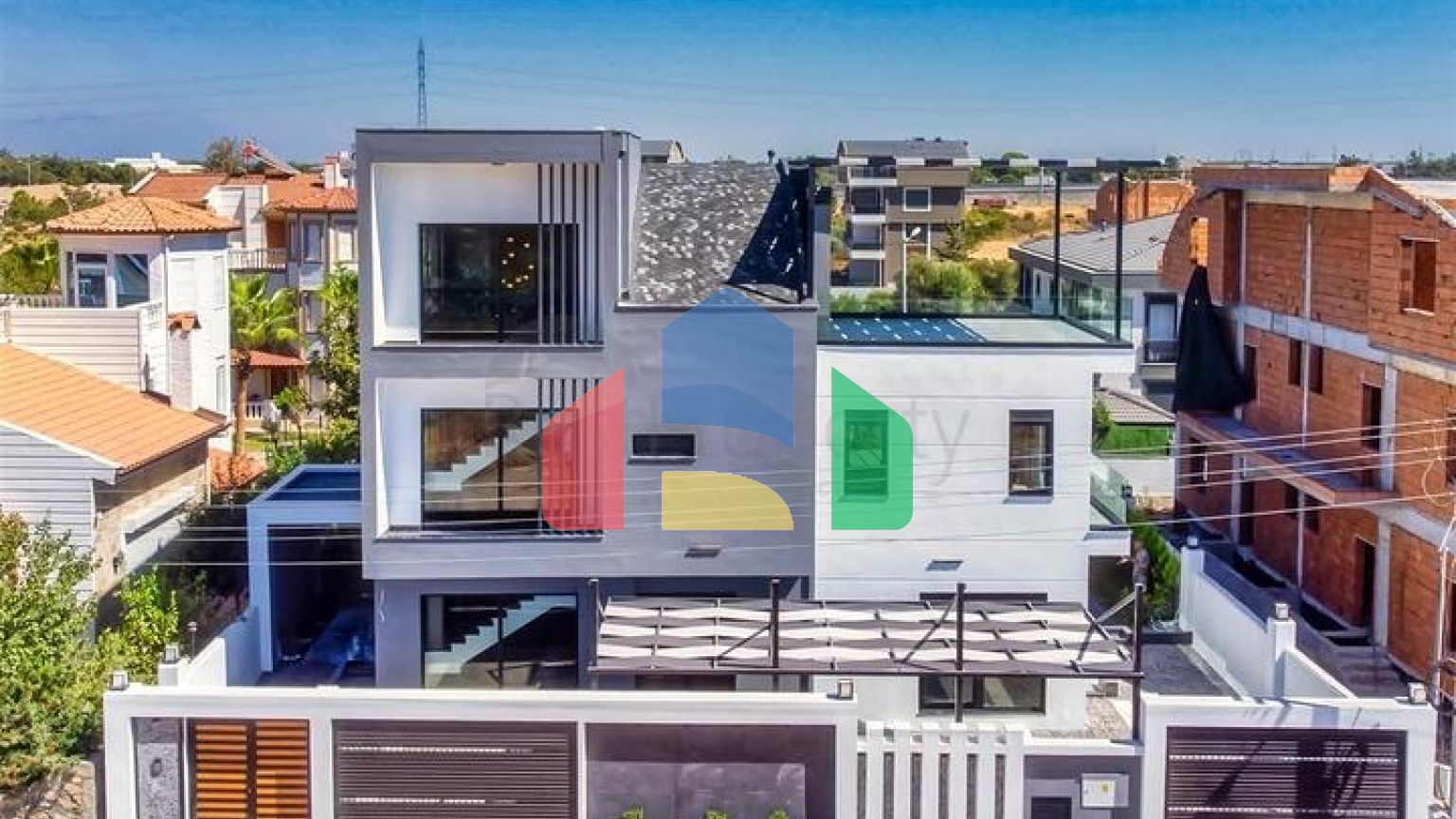 Вилла планировки 6+1 в районе Дошемеалты - Анталия